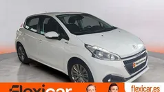 Usado 2018 Peugeot 208 Signature Sky Utilitario | 7490 € (Super precio)