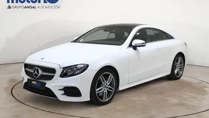 Usado Mercedes E220 194 CV (142 kW) 2019 Blanco Coupe