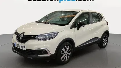 Usado Renault Captur Intens 90 HP (66 kW) 2018 Bege SUV