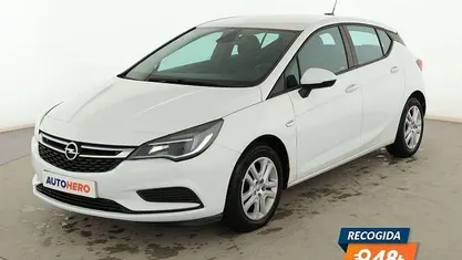 Usado Opel Astra Active 125 CV (91 kW) 2017 Blanco Berlina