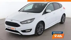 Blanco Usado 2018 Ford Focus ST-Line Berlina | 13.899 € (Buen precio)