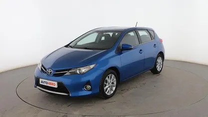 Usado Toyota Auris Active 132 CV (97 kW) 2014 Azul Utilitario