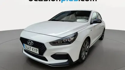 Usado Hyundai i30 N Line 140 CV (102 kW) 2019 Blanco Berlina