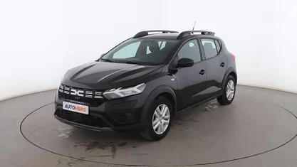 Negro Usado 2023 Dacia Sandero Essentiel Utilitario | 13.999 € (Precio justo)