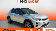 Usado 2020 Kia Stonic SUV | 13.490 € (Precio justo)