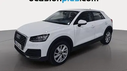 Käytetty Audi Q2 Advanced 116 HP (85 kW) 2020 Valkoinen Katumaasturi