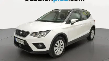 Usado Seat Arona Style 95 CV (69 kW) 2018 Blanco SUV