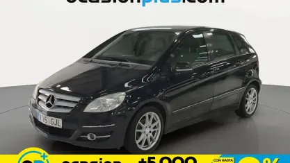 Usado Mercedes B180 109 CV (80 kW) 2008 Negro Monovolumen