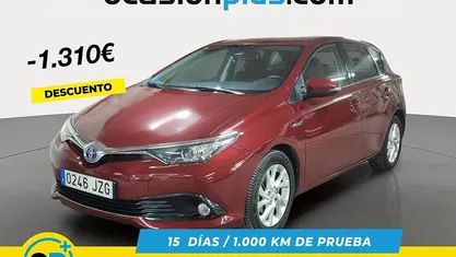 Rojo Usado 2017 Toyota Auris Hybrid Utilitario | 13.880 € (Buen precio)