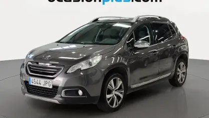 Usado Peugeot 2008 Allure 100 CV (73 kW) 2016 Gris SUV