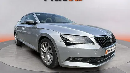 Gris Usado 2016 Skoda Superb Style Berlina | 15.390 € (Precio justo)