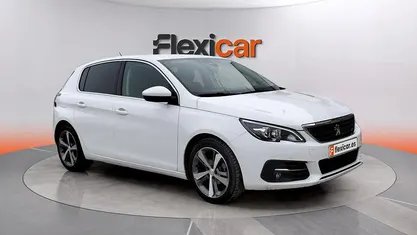 Usado Peugeot 308 Access 110 CV (80 kW) 2019 Berlina