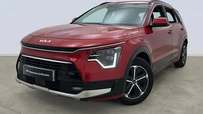 Begagnad Kia Niro 141 HK (103 kW) 2024 Röd SUV