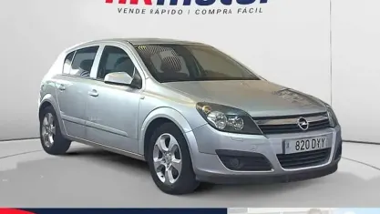 Usado Opel Astra Enjoy 101 CV (74 kW) 2006 Gris Utilitario