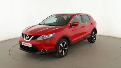 Usado Nissan Qashqai 360º 115 CV (84 kW) 2015 Rojo SUV