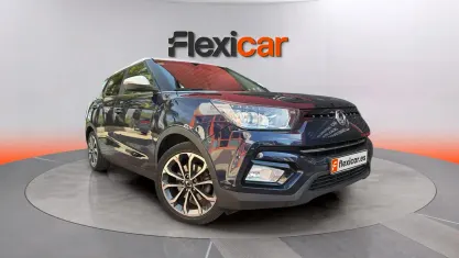 Usado SsangYong Tivoli Limited 128 CV (94 kW) 2018 Azul SUV
