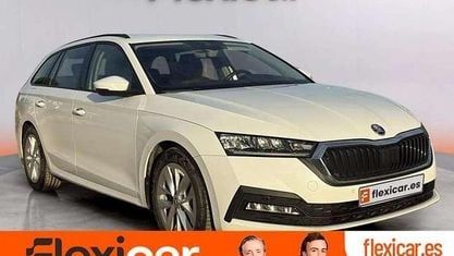 Käytetty Skoda Octavia Ambition 116 HP (85 kW) 2023 Valkoinen Farmari