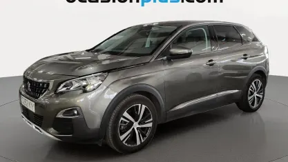 Usado Peugeot 3008 Allure 131 CV (96 kW) 2019 Gris SUV