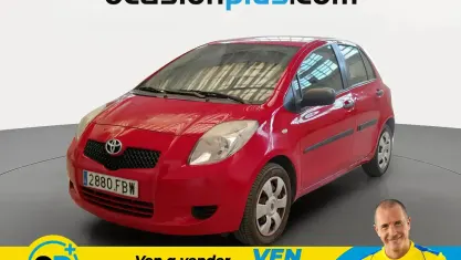 Usado Toyota Yaris 90 CV (66 kW) 2006 Rojo Utilitario
