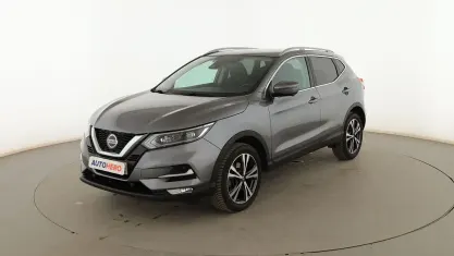 Usado Nissan Qashqai Acenta 140 CV (102 kW) 2019 Gris SUV