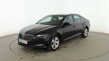 Używany Skoda Superb Ambition 150 KM (110 kW) 2017 Czarny Sedan/Limuzyna