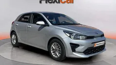 Gris Usado 2021 Kia Rio Berlina | 13.690 € (Precio justo)