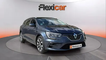 Usado Renault Mégane GrandTour Zen 140 CV (102 kW) 2022 Gris Familiar