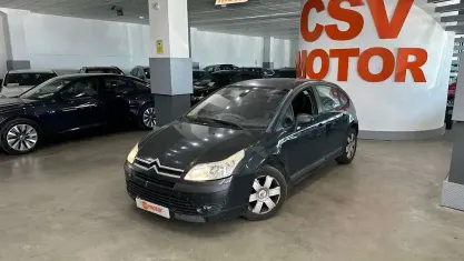 Usado Citroën C4 Exclusive 110 CV (80 kW) 2006 Negro Utilitario