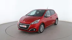 Rojo Usado 2019 Peugeot 208 Signature Sky Utilitario | 9999 € (Precio justo)
