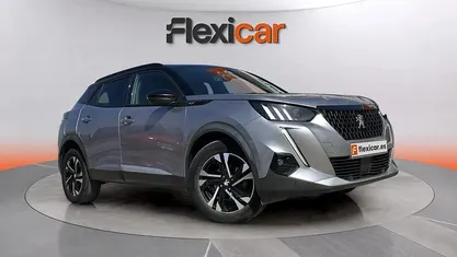Usado Peugeot 2008 GT 131 CV (96 kW) 2021 Gris SUV
