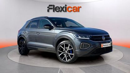Usado VW T-Roc Life 116 CV (85 kW) 2023 Gris SUV