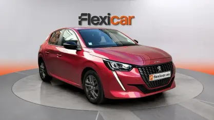 Usado Peugeot 208 Allure 101 CV (74 kW) 2022 Rojo Utilitario