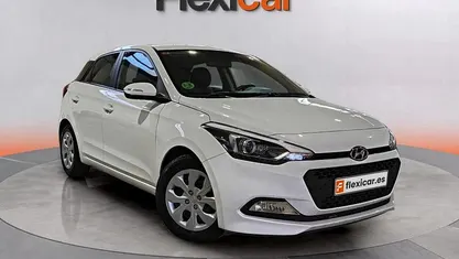 Usado 2017 Hyundai i20 Utilitario | 8990 € (Buen precio)