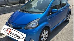 Azul Usado 2012 Toyota Aygo Utilitario | 4590 €