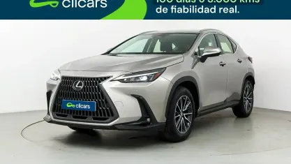 Usado Lexus NX350h Business Edition 242 CV (177 kW) 2022 Gris / plata SUV