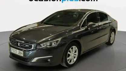 Usado Peugeot 508 Allure 150 CV (110 kW) 2014 Gris Berlina