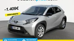 Usado 2024 Toyota Aygo Play Utilitario | 15.390 € (Precio justo)