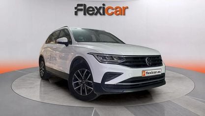 Usado VW Tiguan 131 CV (96 kW) 2021 Blanco SUV