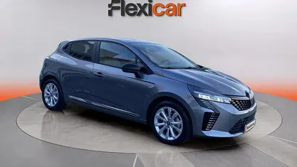 Käytetty Renault Clio V Evolution 101 HP (74 kW) 2025 Harmaa Viistoperä