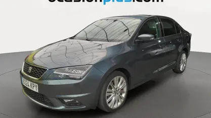 Usado Seat Toledo XCELLENCE 110 CV (80 kW) 2018 Gris Utilitario