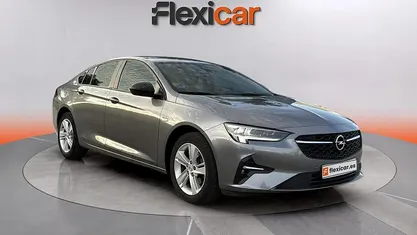 Usado Opel Insignia Business Edition 122 CV (89 kW) 2021 Gris Familiar