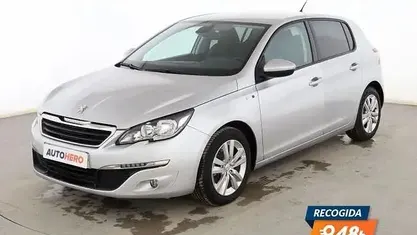 Usado Peugeot 308 Style 130 HP (95 kW) 2016 Cinzento Sedan