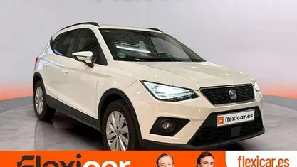 Usado Seat Arona Reference 95 CV (69 kW) 2018 Blanco SUV