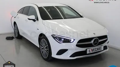 Usado Mercedes CLA250e Shooting Brake 218 CV (160 kW) 2021 Familiar