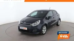 Gris Usado 2016 Kia Rio Berlina | 9299 € (Precio justo)