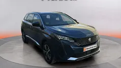 Verde Usado 2022 Peugeot 5008 Allure Monovolumen | 18.990 € (Buen precio)