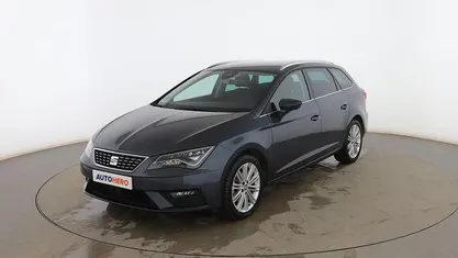 Usado Seat Leon XCELLENCE 131 CV (96 kW) 2020 Gris Familiar