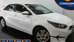 Blanco Usado 2023 Kia Ceed Berlina | 18.190 € (Precio justo)