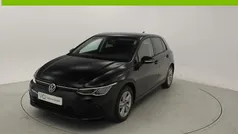 Usado 2020 VW Golf VIII Life Berlina | 22.490 € (Buen precio)