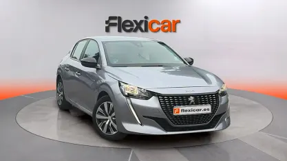 Usado Peugeot 208 Active 101 CV (74 kW) 2023 Gris Utilitario
